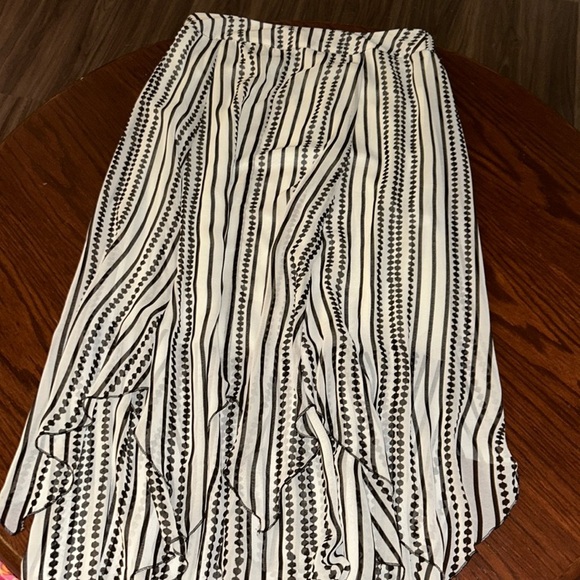 Chico's Dresses & Skirts - Chico’s Maxi Ruffle Skirt size 0 Black & White